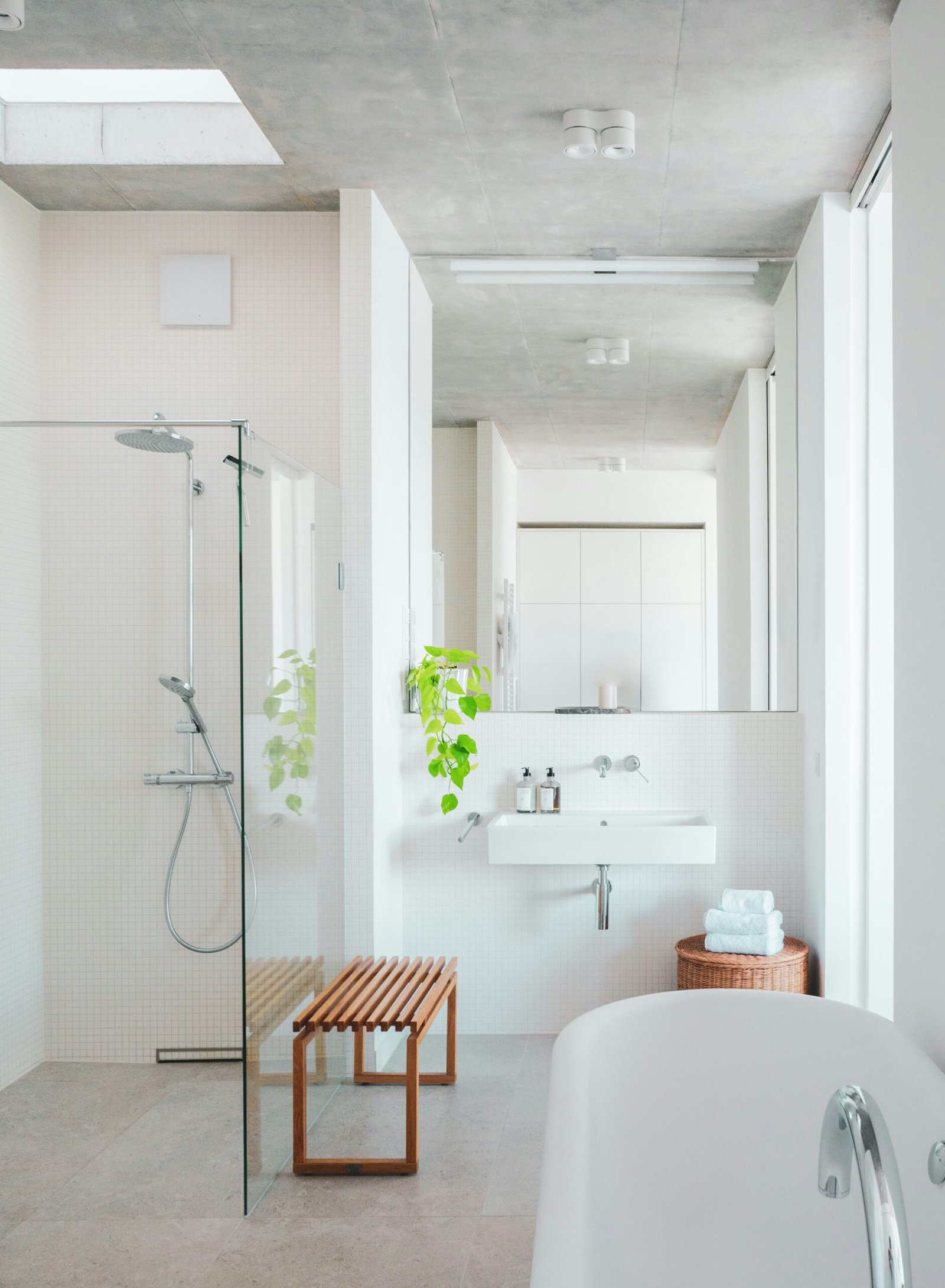 Modernes Badezimmer nach Badsanierung in Wien